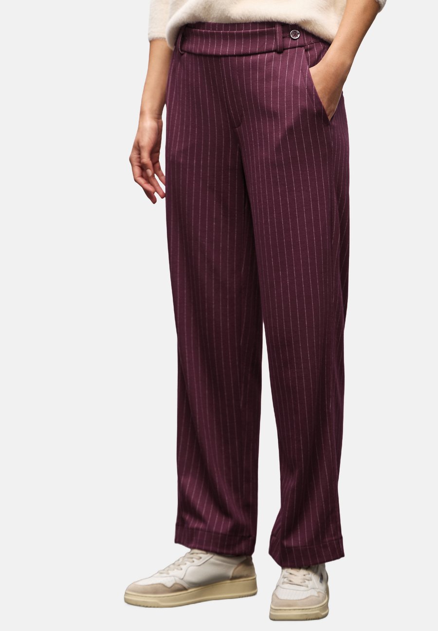 Брюки Street One Trousers, Rot/Dark Purple
Брюки Street One Trousers, Rot/Dark Purple