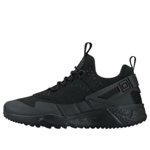 Кроссовки air huarache utility 'triple black' Nike, черный 
Кроссовки air huarache utility 'triple black' Nike, черный