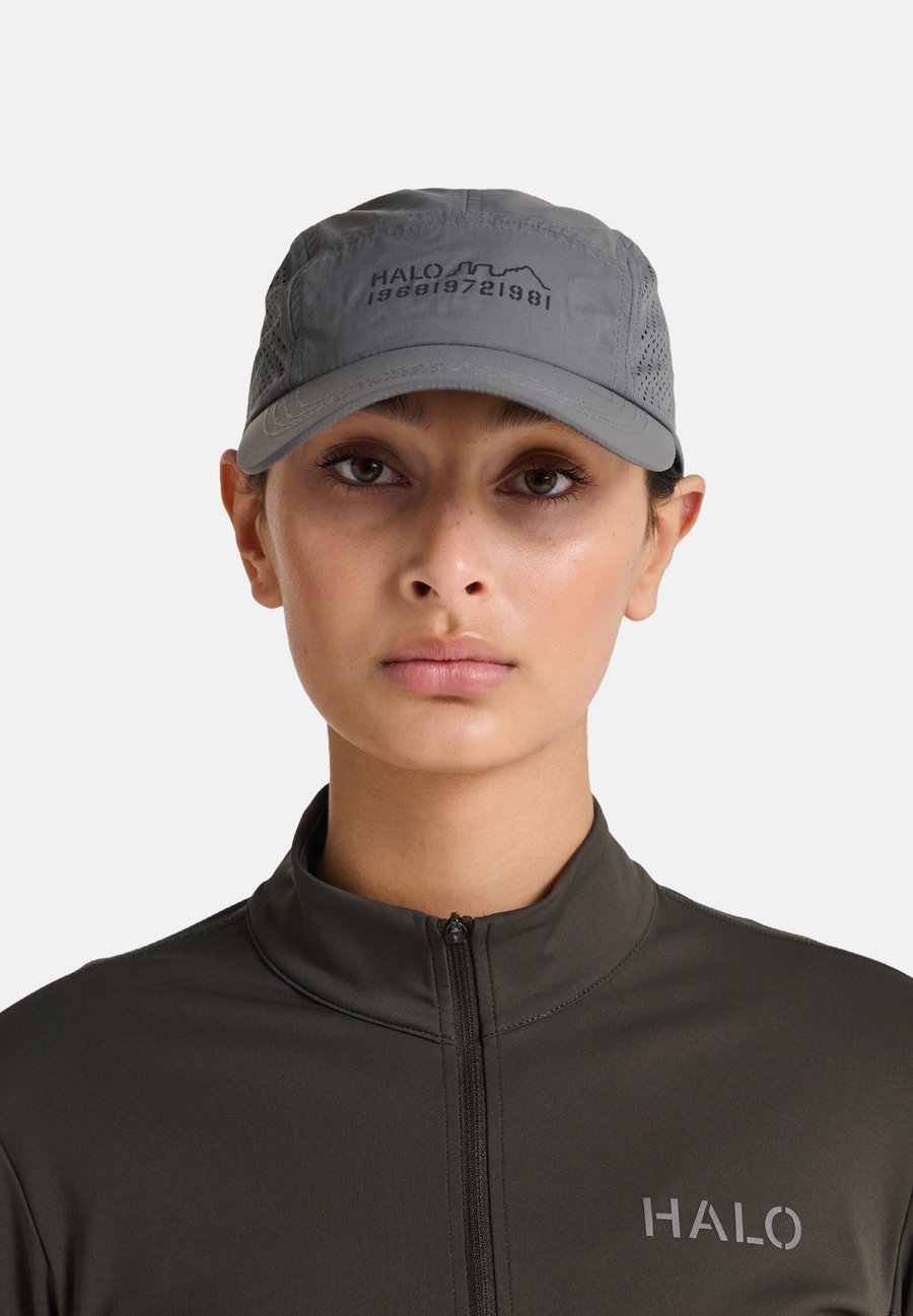 Бейсболка HALO LIGHTWEIGHT, Gunmetal
Бейсболка HALO LIGHTWEIGHT, Gunmetal