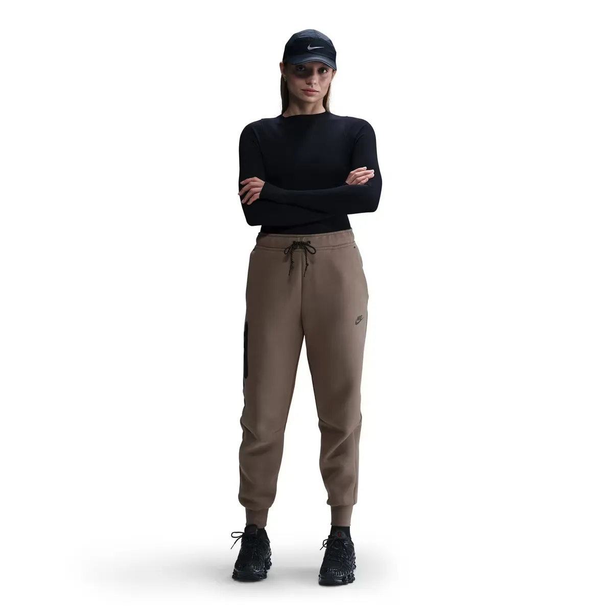 Женские спортивные флисовые брюки Nike Tech, коричневый
Женские спортивные флисовые брюки Nike Tech, коричневый