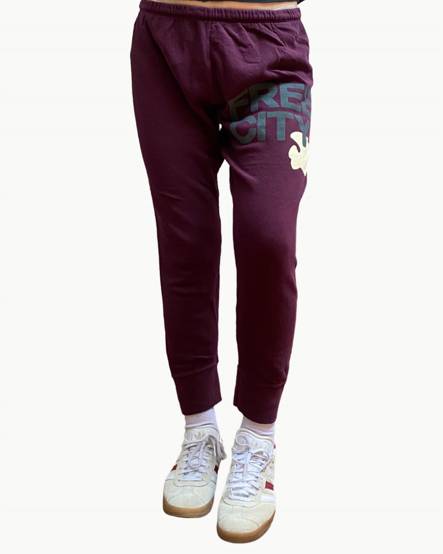 Брюки карго в цвете баклажан Free City, Eggplant
Брюки карго в цвете баклажан Free City, Eggplant