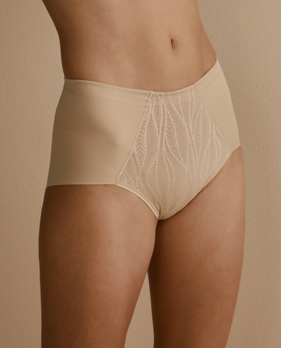 Трусики с лазерной резкой и кружевом Pecado Original, песочный
Трусики с лазерной резкой и кружевом Pecado Original, песочный