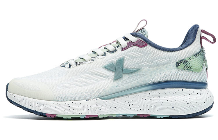 Кроссовки мужские с низким верхом белые/серые/зеленые Xtep
Кроссовки мужские с низким верхом белые/серые/зеленые Xtep