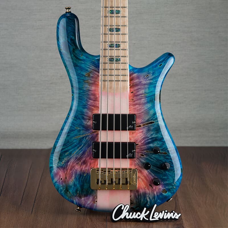 Басс гитара Spector USA Custom NS5 5-String Bass Guitar - Bubble Yumm - CHUCKSCLUSIVE - #673 - Display Model
Басс гитара Spector USA Custom NS5 5-String Bass Guitar - Bubble Yumm - CHUCKSCLUSIVE - #673 - Display Model