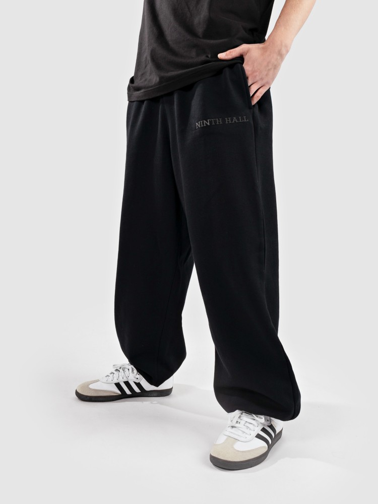 Спортивные брюки Ninth Hall Oversized Sweatpants, black
Спортивные брюки Ninth Hall Oversized Sweatpants, black
