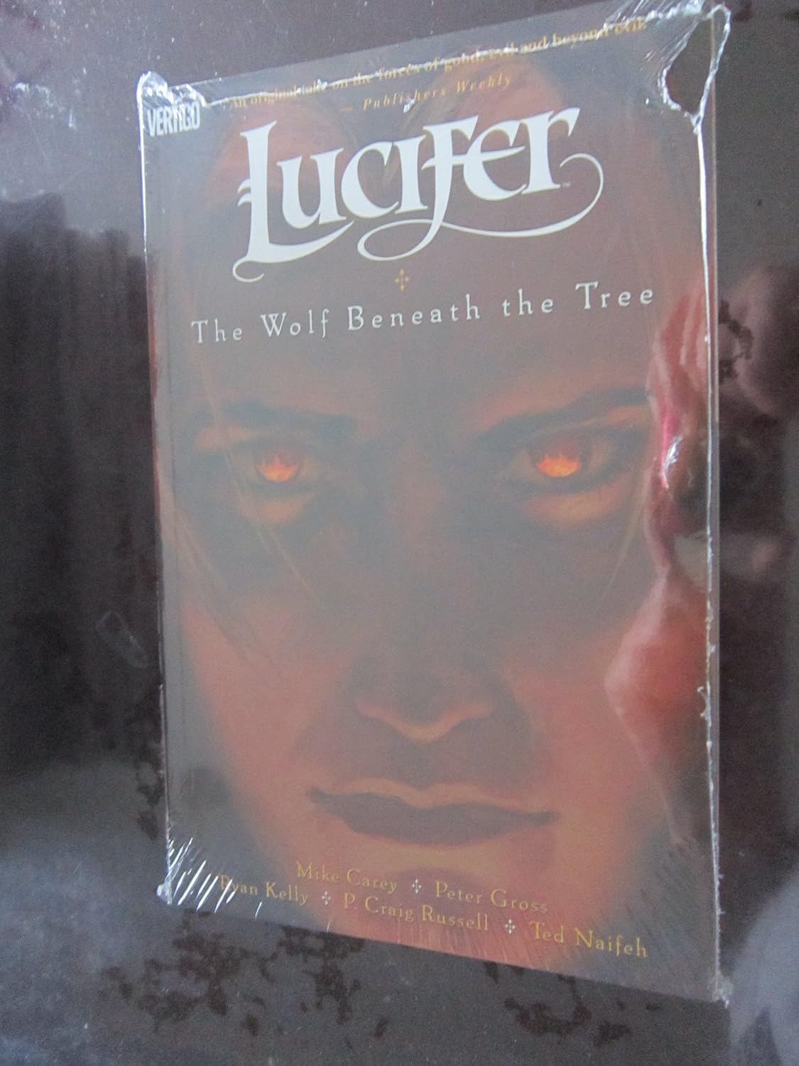 Lucifer Vol. 8: The Wolf Beneath the Tree (Vertigo)
Lucifer Vol. 8: The Wolf Beneath the Tree (Vertigo)