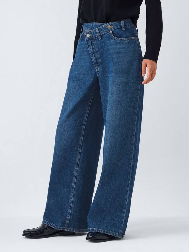 Джинсы с завышенной талией и широкими штанинами AND/OR, Mid Blue
Джинсы с завышенной талией и широкими штанинами AND/OR, Mid Blue