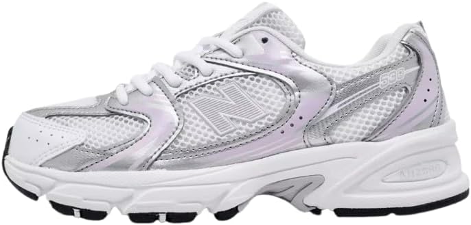 Детские кроссовки New Balance 530, белый/фиолетовый
Детские кроссовки New Balance 530, белый/фиолетовый