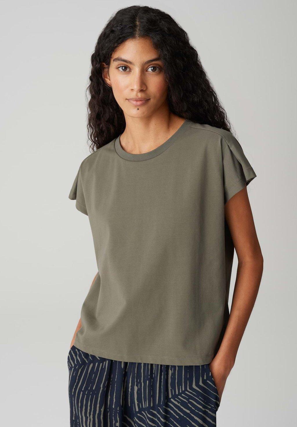 Базовая футболка LOOSE FIT OPUS, оливковый
Базовая футболка LOOSE FIT OPUS, оливковый