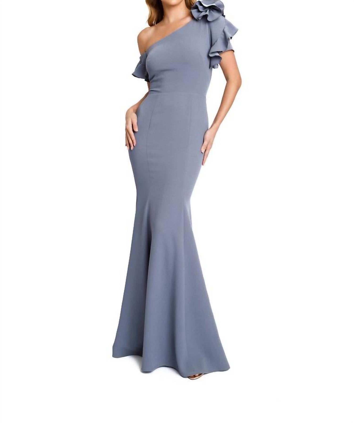 Вечернее платье с рюшами на рукавах в цвете "дым" Nicole Bakti
Вечернее платье с рюшами на рукавах в цвете "дым" Nicole Bakti