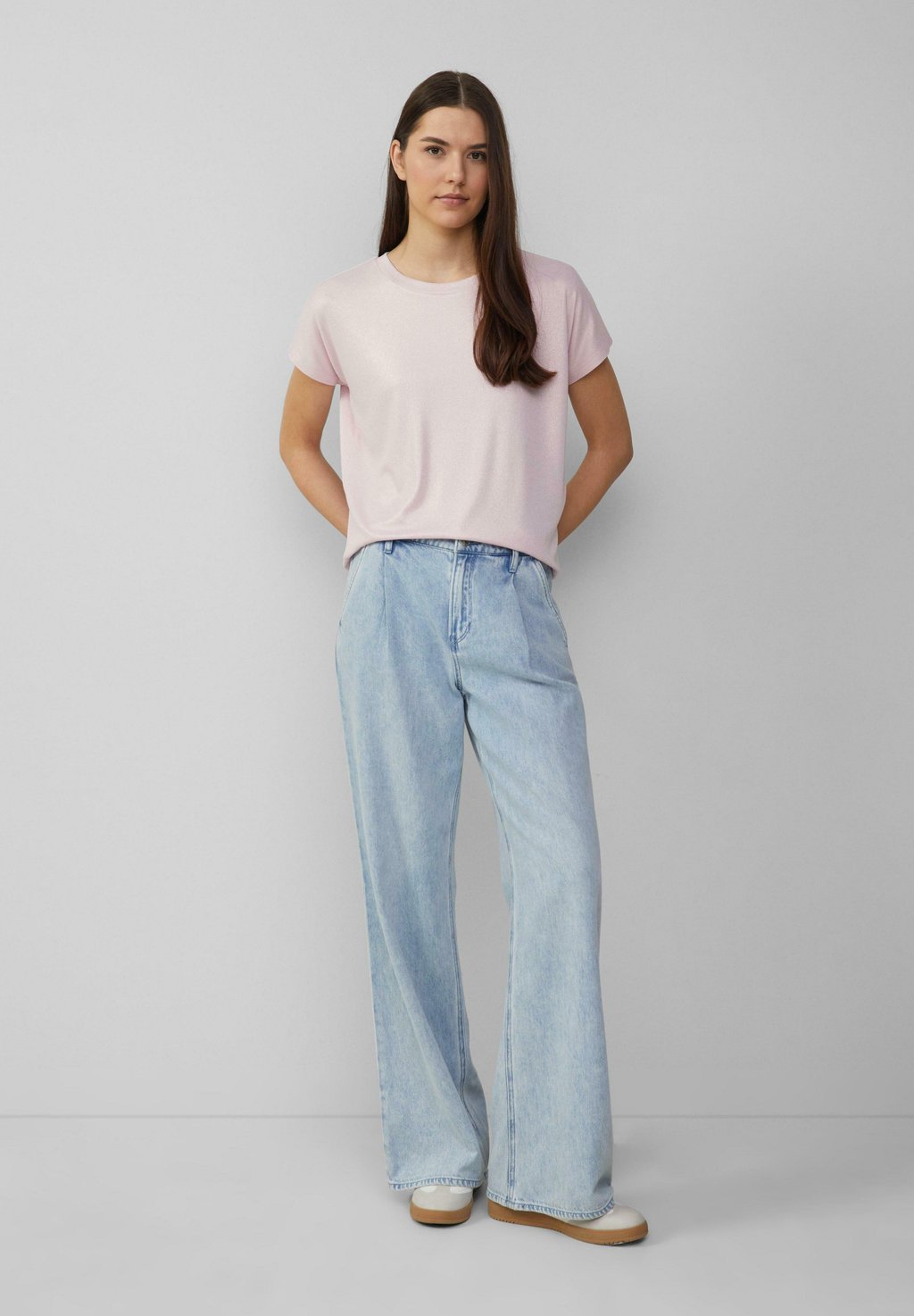 Базовая футболка s.Oliver, светло-розовый
Базовая футболка s.Oliver, светло-розовый