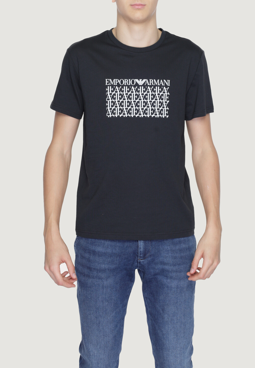 Футболка мужская Emporio Armani с принтом, черный
Футболка мужская Emporio Armani с принтом, черный