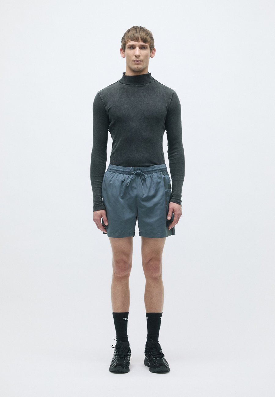 Шорты для плавания Diesel RIO-41-D-CORE, Turbulence/Dark Grey
Шорты для плавания Diesel RIO-41-D-CORE, Turbulence/Dark Grey