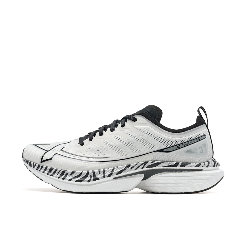 XTEP Кроссовки One Piece Molding 3 мужские с низким верхом, цвет "парус", белые/черные
XTEP Кроссовки One Piece Molding 3 мужские с низким верхом, цвет "парус", белые/черные