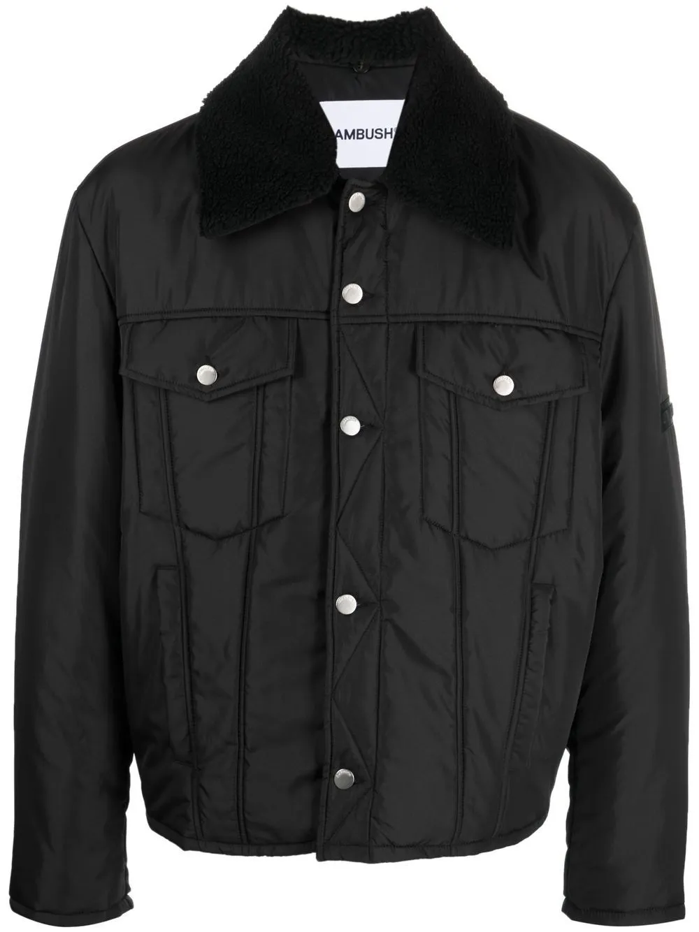 Короткий пуховик с тисненым логотипом AMBUSH, черный
Короткий пуховик с тисненым логотипом AMBUSH, черный
