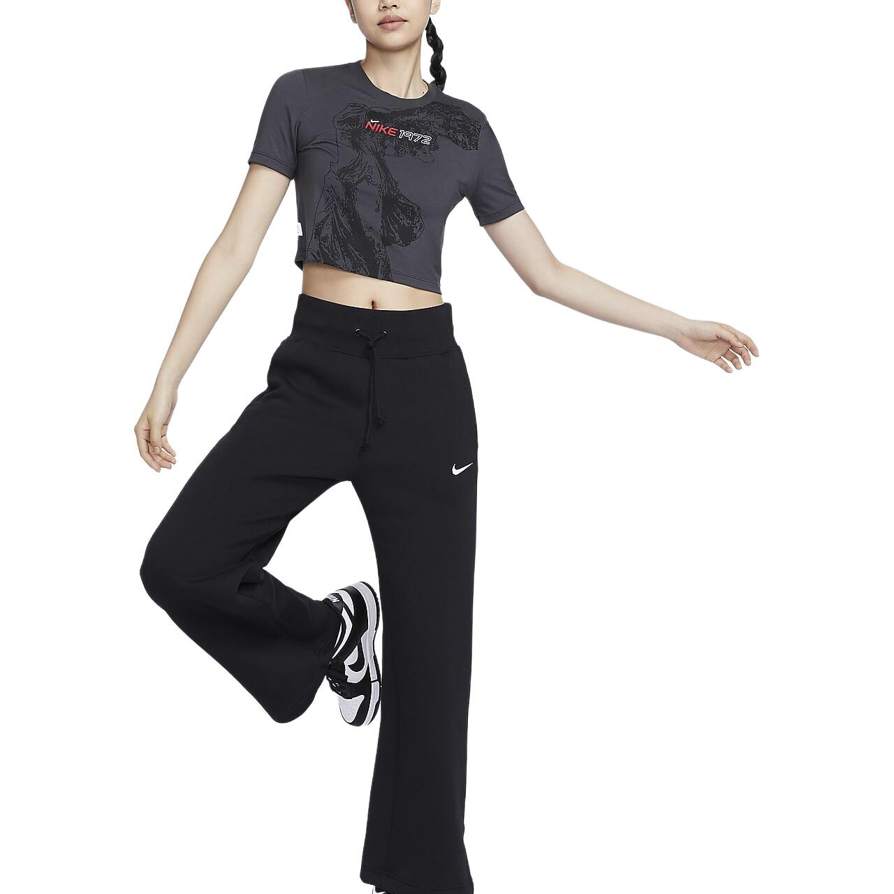 Женская футболка Nike, цвет Anthracite/Blue Lightning/Hyper Royal/Citron Tint
Женская футболка Nike, цвет Anthracite/Blue Lightning/Hyper Royal/Citron Tint