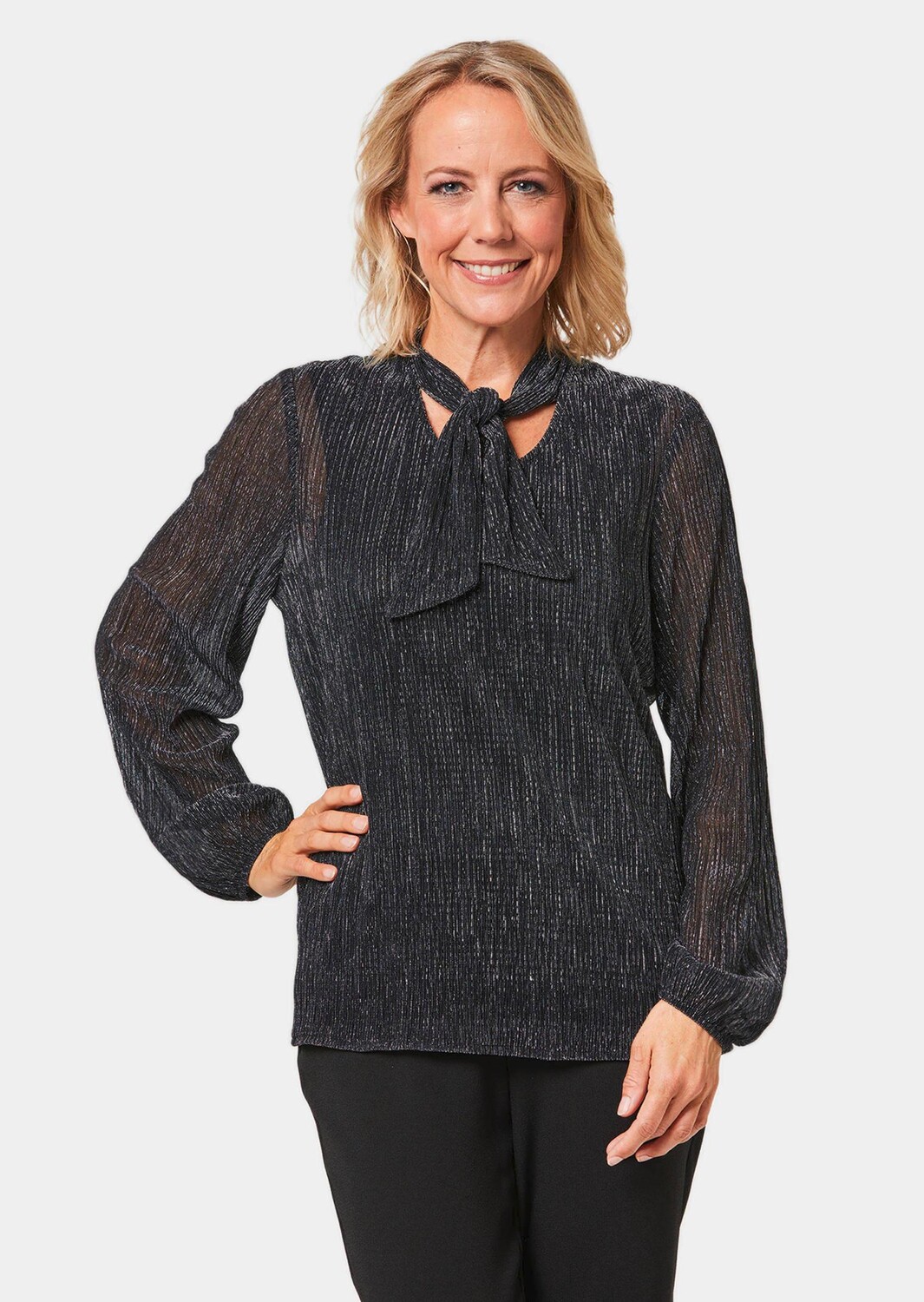 Блуза GOLDNER Schluppen, серебристо-серый/черный
Блуза GOLDNER Schluppen, серебристо-серый/черный