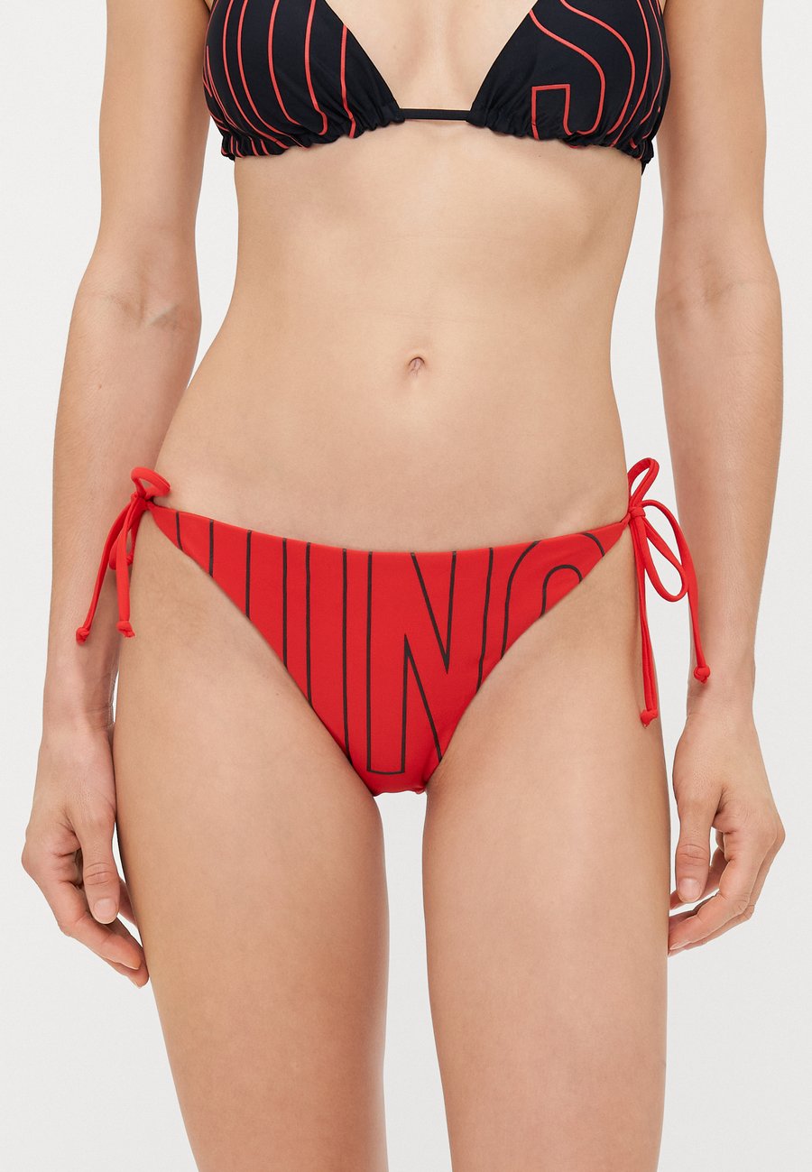 Низ бикини MOSCHINO SWIM SIDE TIE BRIEF, Red/Black/Red, Черный, Низ бикини MOSCHINO SWIM SIDE TIE BRIEF, Red/Black/Red
Низ бикини MOSCHINO SWIM SIDE TIE BRIEF, Red/Black/Red, Черный, Низ бикини MOSCHINO SWIM SIDE TIE BRIEF, Red/Black/Red
