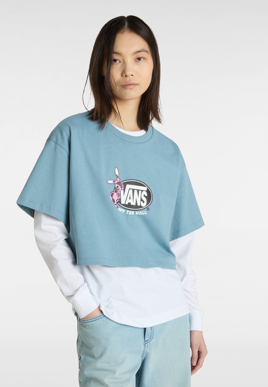 Футболка с принтом FOLLOW RELAXED FIT CROP Vans, синий
Футболка с принтом FOLLOW RELAXED FIT CROP Vans, синий