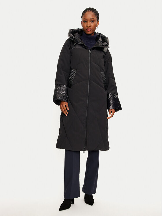 Пуховик стандартного кроя Rinascimento, черный 
Пуховик стандартного кроя Rinascimento, черный