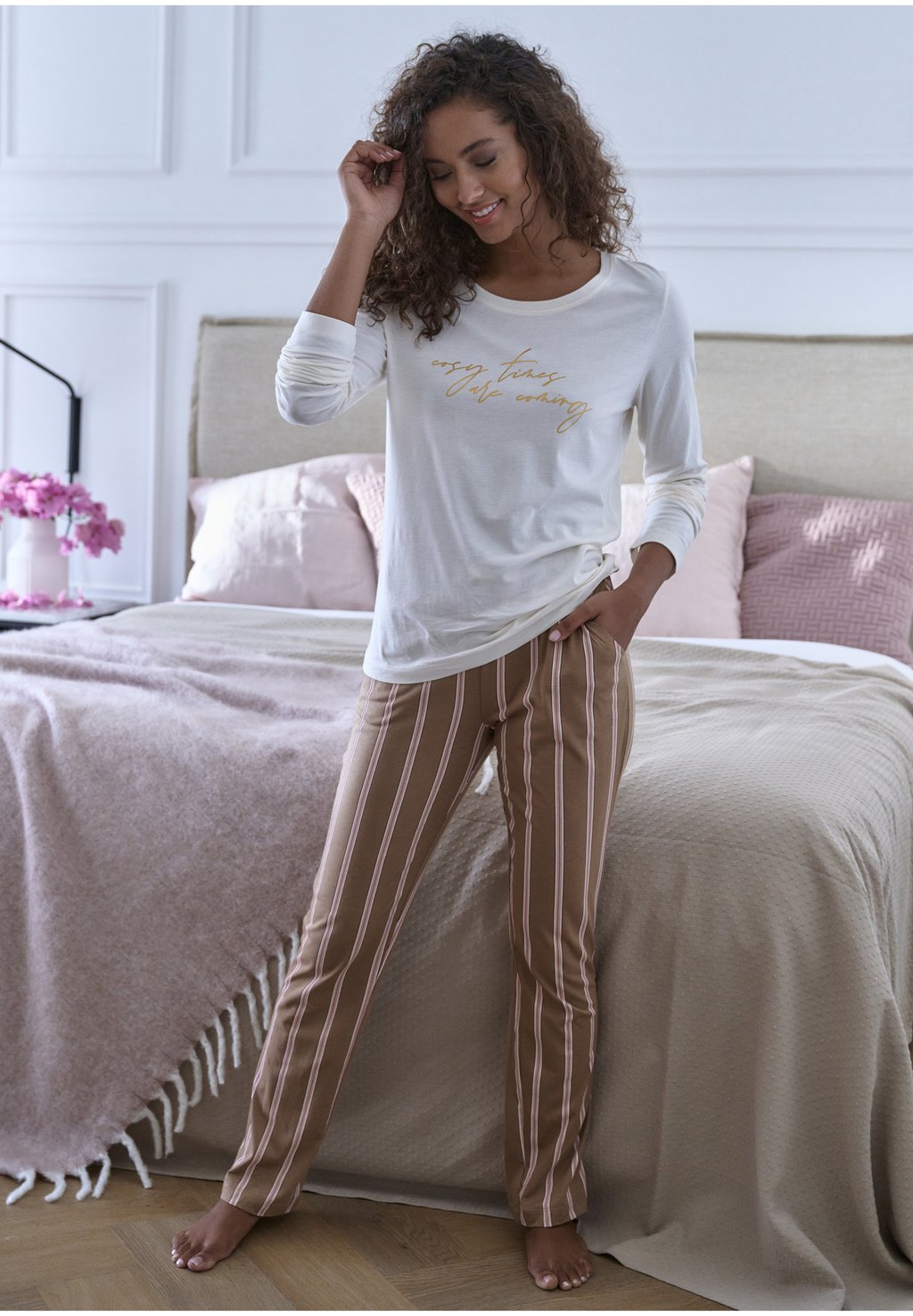 Пижамные штаны LASCANA, коричневый
Пижамные штаны LASCANA, коричневый