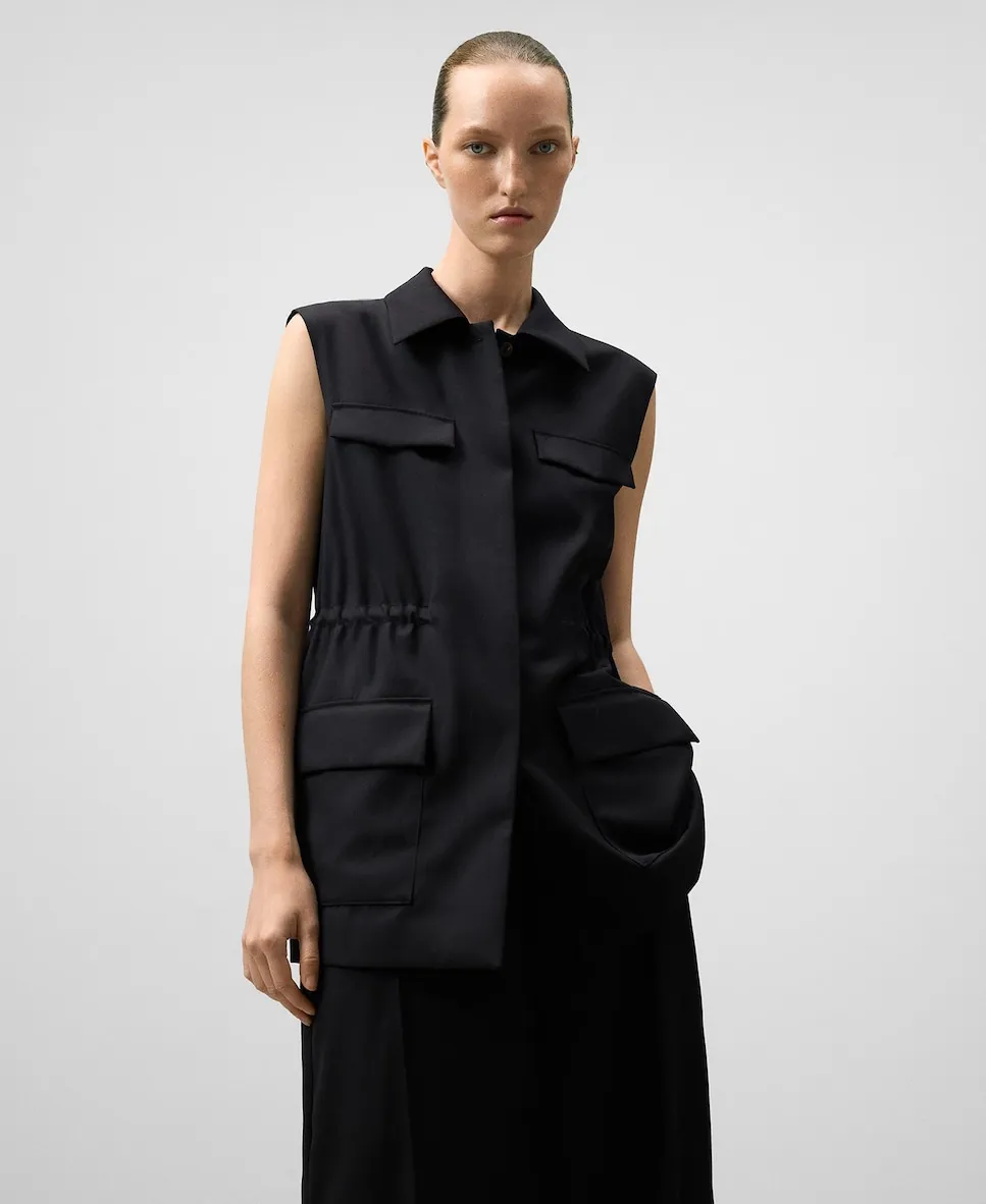 Женский карго-жилет с лацканным воротником Adolfo Dominguez, черный
Женский карго-жилет с лацканным воротником Adolfo Dominguez, черный