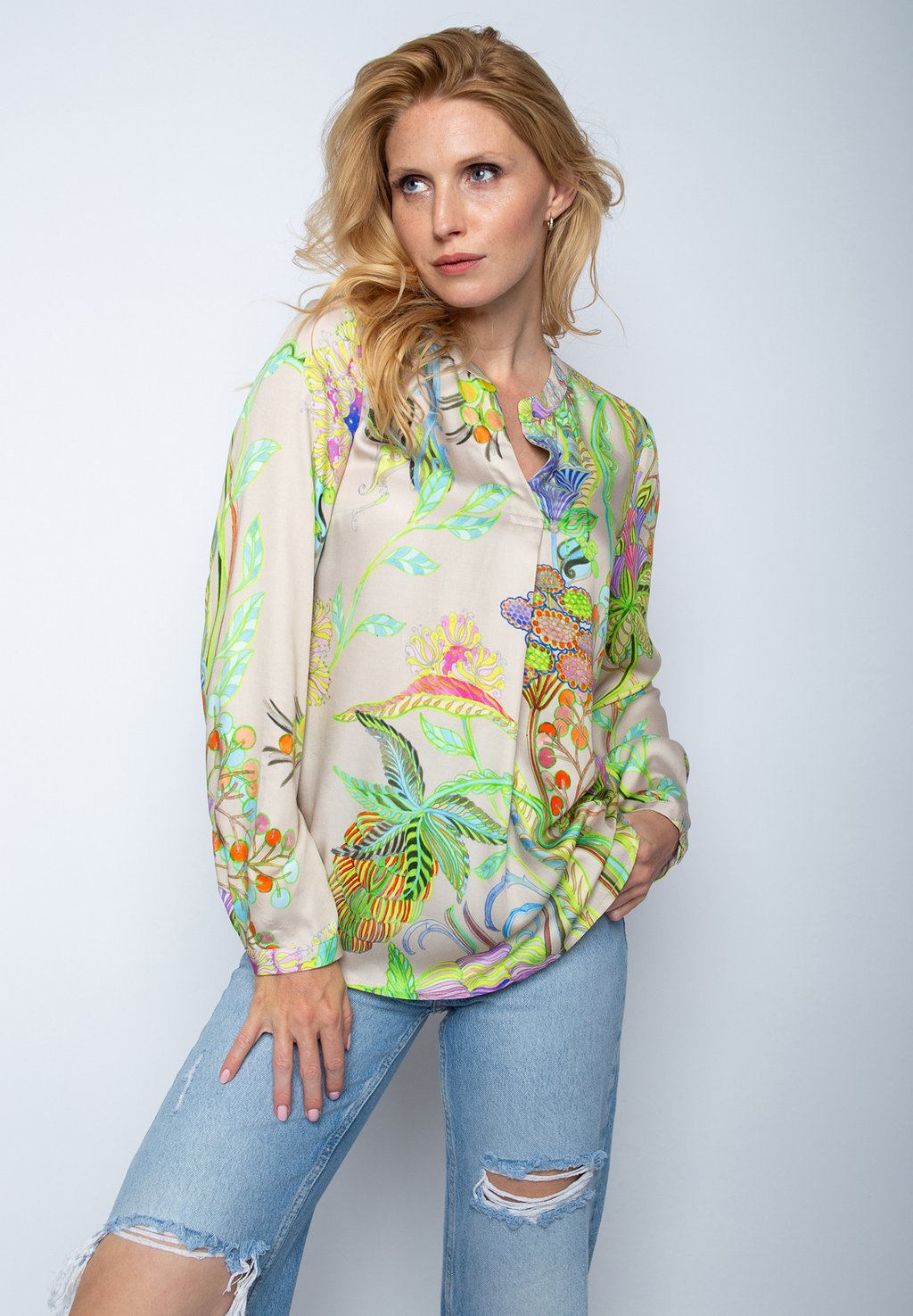 Блузка на пуговицах Emily van den Bergh, мультиколор
Блузка на пуговицах Emily van den Bergh, мультиколор