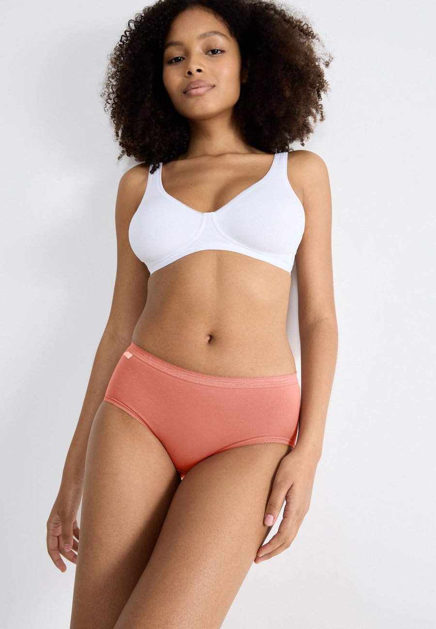 Брифы Sloggi 8-PACK BASIC, Multiple Colours/Multi-Coloured
Брифы Sloggi 8-PACK BASIC, Multiple Colours/Multi-Coloured