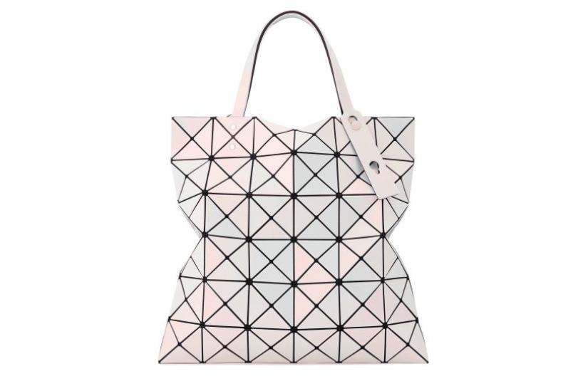 Сумка-шоппер из люцентной поляризационной ткани, шоппинг-сумка, женская сумка Mother Of Pearl Powder ISSEY MIYAKE, basic set (bag+dust bag)
Сумка-шоппер из люцентной поляризационной ткани, шоппинг-сумка, женская сумка Mother Of Pearl Powder ISSEY MIYAKE, basic set (bag+dust bag)