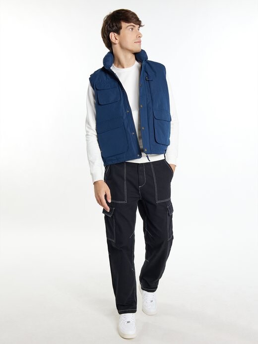 Стеганый жилет Mo, синий
Стеганый жилет Mo, синий