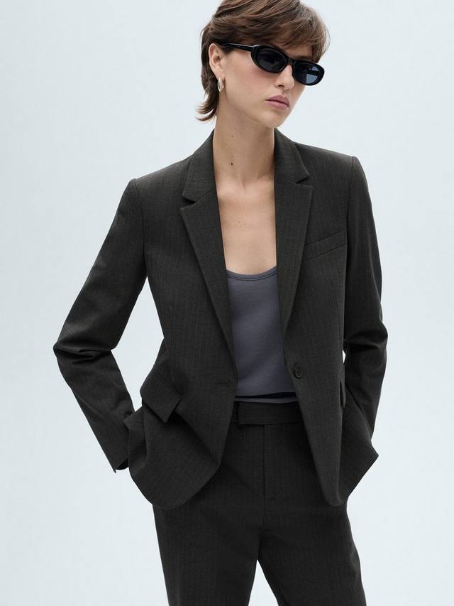 Блейзер rorvik Mango, темно-серый
Блейзер rorvik Mango, темно-серый