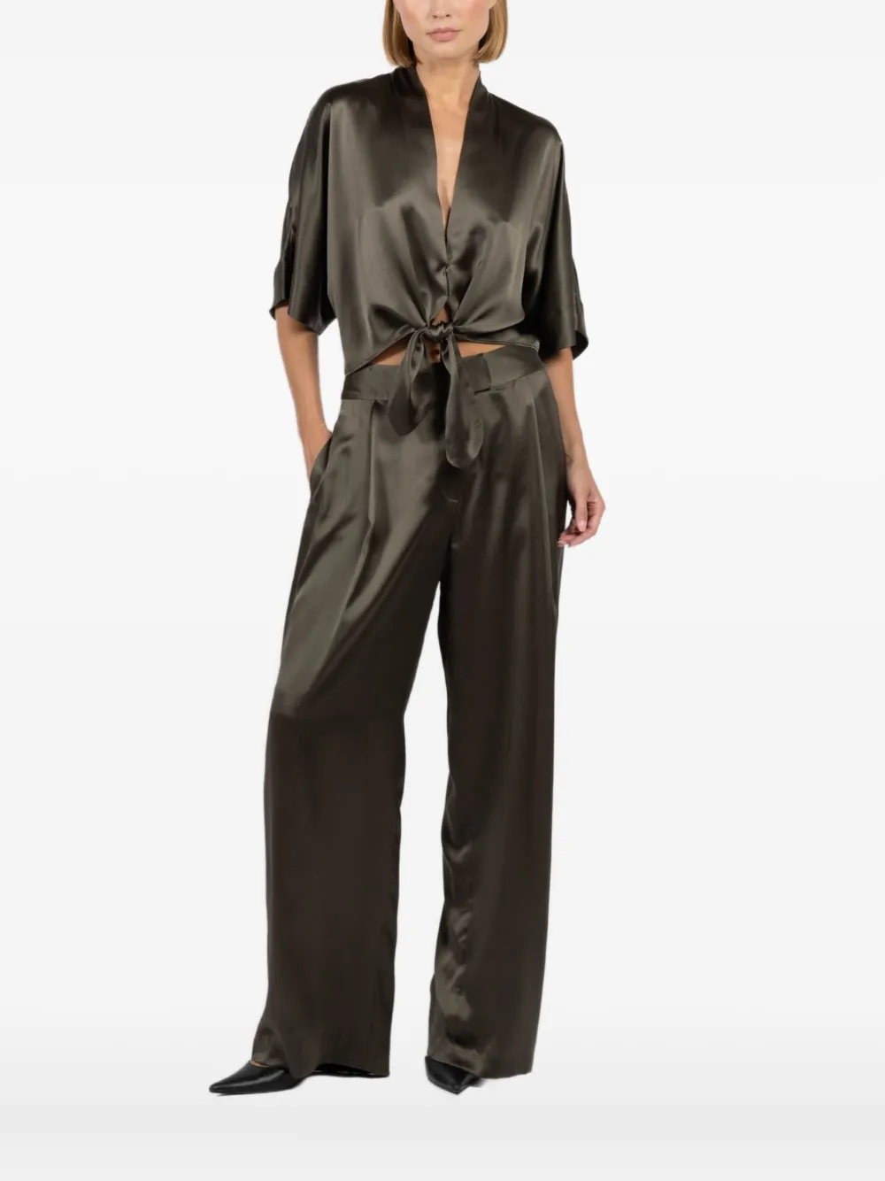 Блузка с короткими рукавами и завязками спереди The Sei, зеленый
Блузка с короткими рукавами и завязками спереди The Sei, зеленый