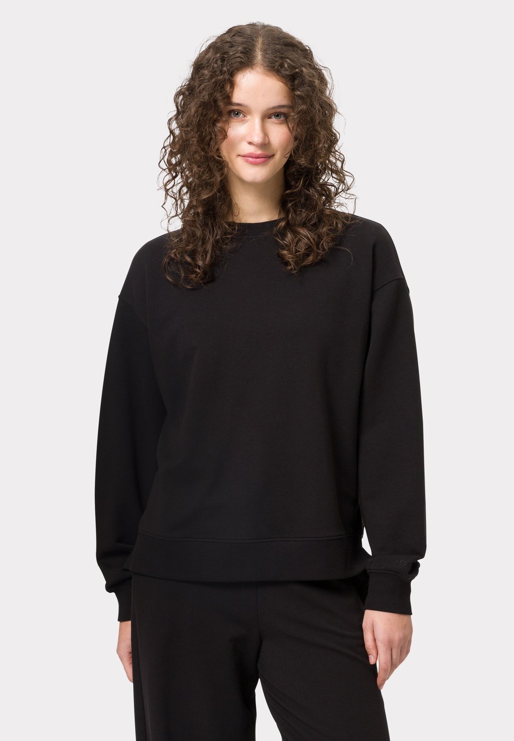 Толстовка BONNIEE Les Lunes, черный
Толстовка BONNIEE Les Lunes, черный