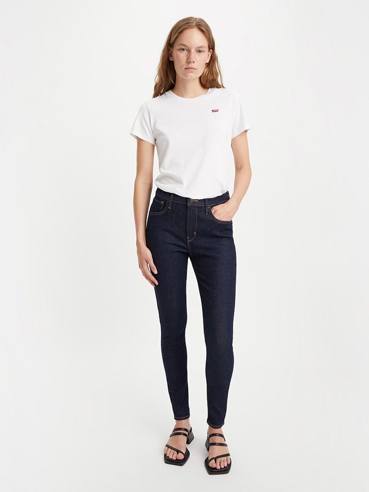 Levi's Джинсы - зауженный крой - темно-синего цвета
Levi's Джинсы - зауженный крой - темно-синего цвета