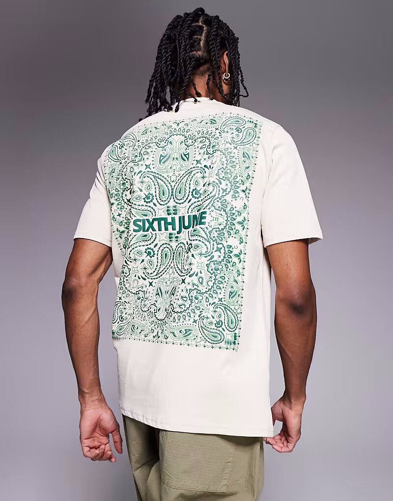 Футболка с принтом банданы на спине Sixth June кремового цвета
Футболка с принтом банданы на спине Sixth June кремового цвета