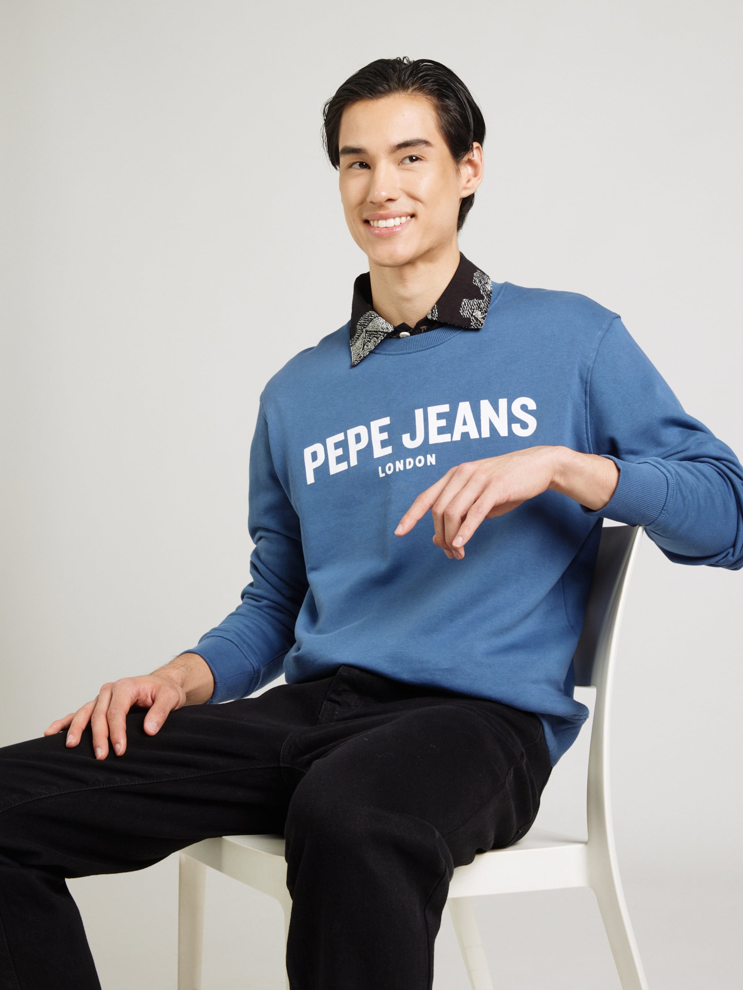 Pepe Jeans Свитшот в синем цвете
Pepe Jeans Свитшот в синем цвете