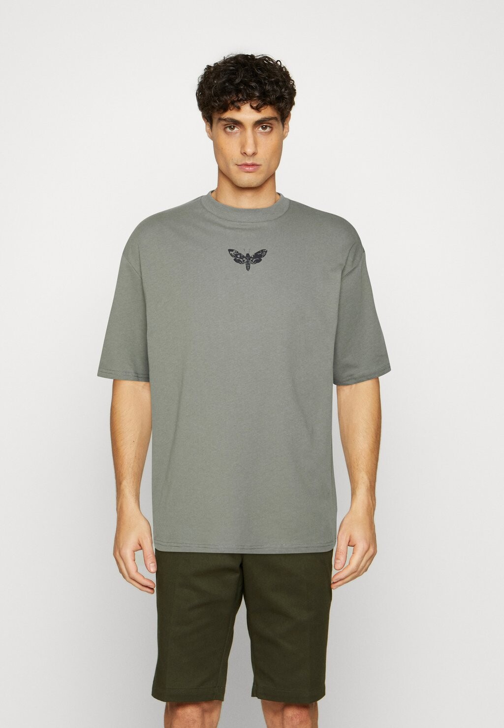 Футболка с принтом YOURTURN, зеленый
Футболка с принтом YOURTURN, зеленый