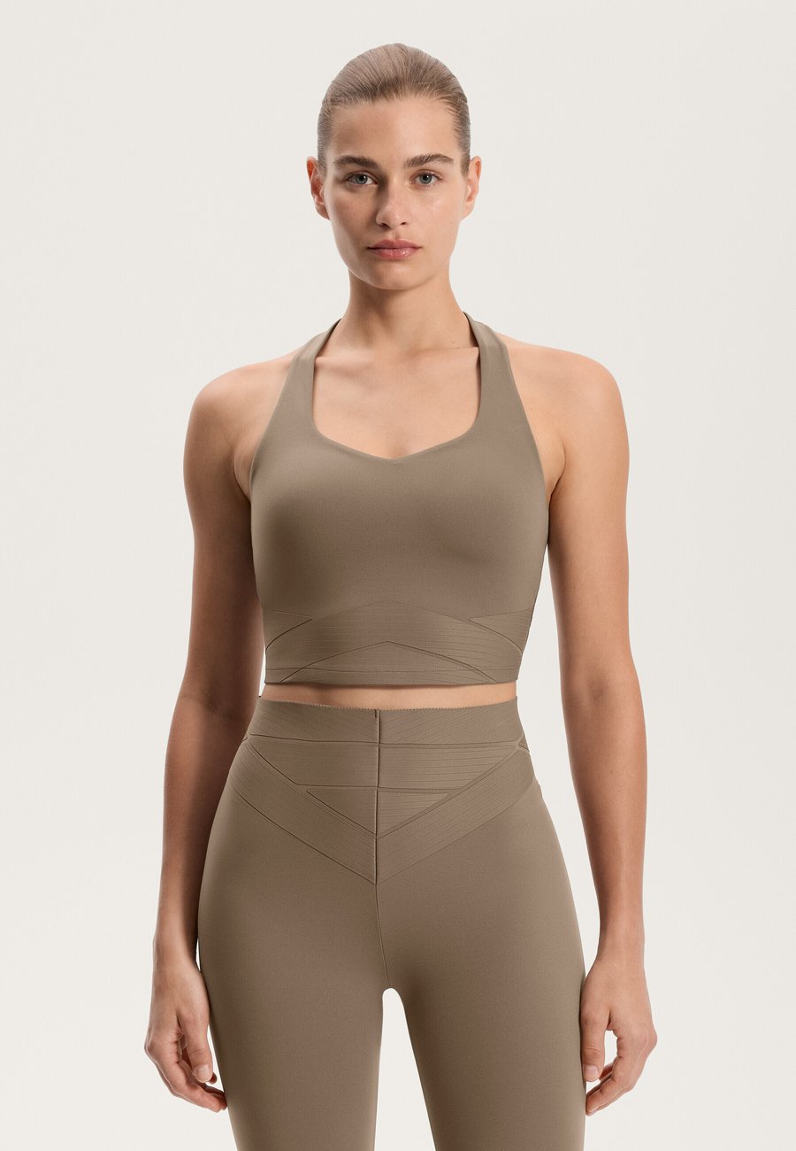 Топ OYSHO COMPRESSIVE BLOCK, Beige
Топ OYSHO COMPRESSIVE BLOCK, Beige