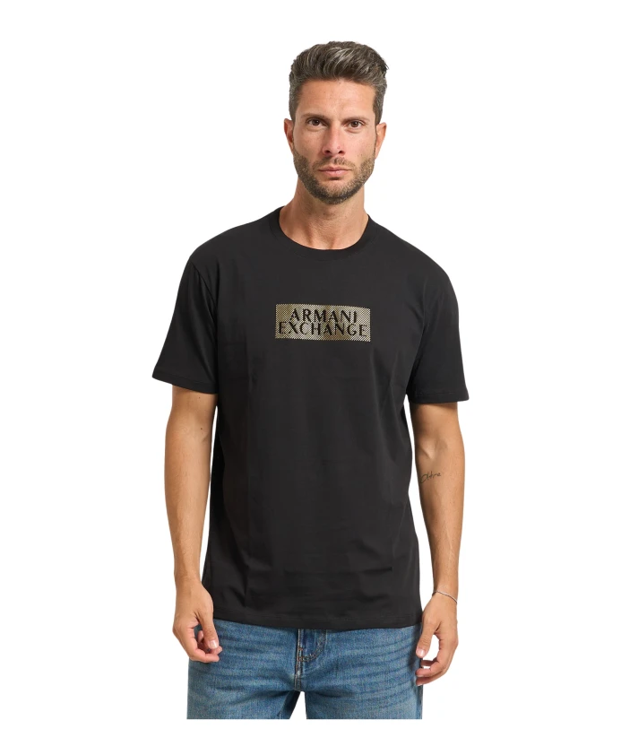 Черная футболка с логотипом на груди Armani Exchange, черный
Черная футболка с логотипом на груди Armani Exchange, черный