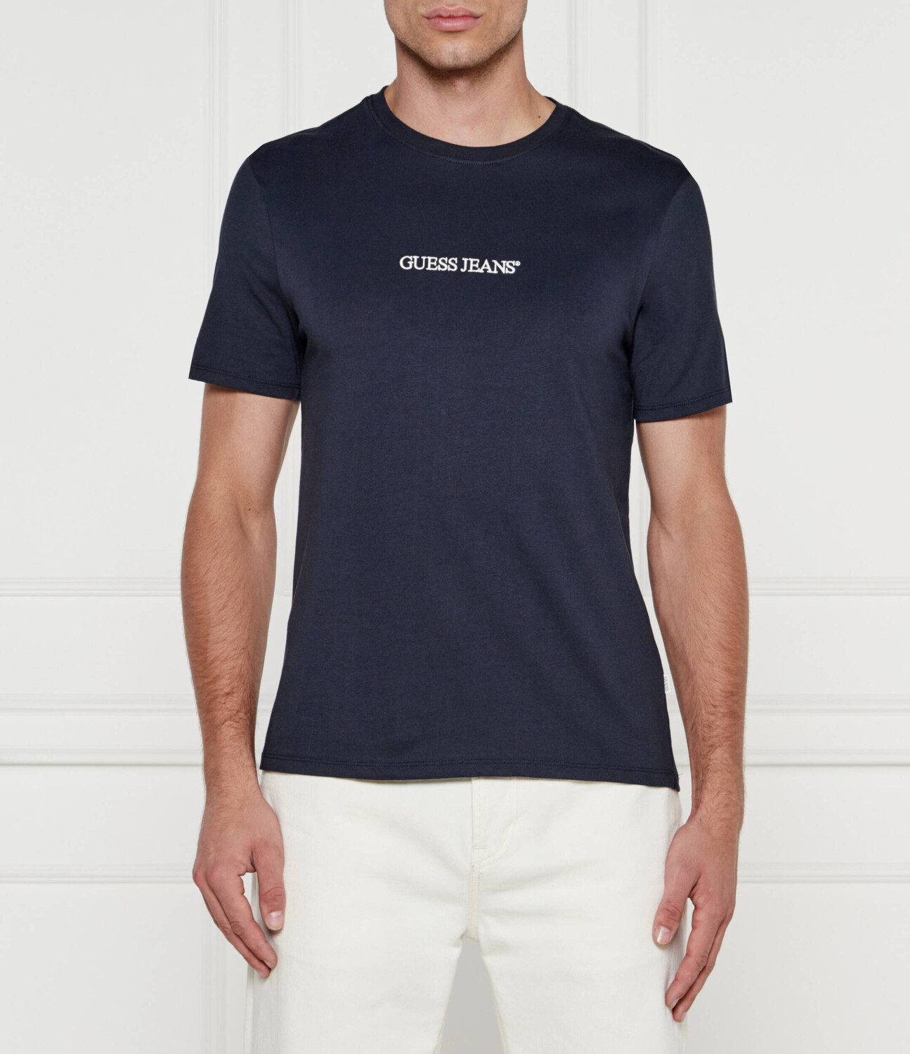 Футболка Guess Jeans EMBRO Slim Fit, темно-синий
Футболка Guess Jeans EMBRO Slim Fit, темно-синий