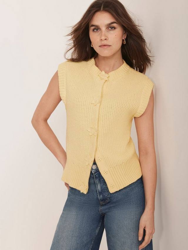 Вязаный топ с цветочными пуговицами Mint Velvet, желтый
Вязаный топ с цветочными пуговицами Mint Velvet, желтый