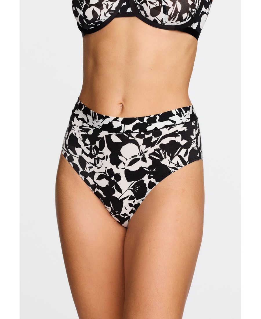 Трусики больших размеров с высокой талией из модала CUUP, Graphic floral
Трусики больших размеров с высокой талией из модала CUUP, Graphic floral