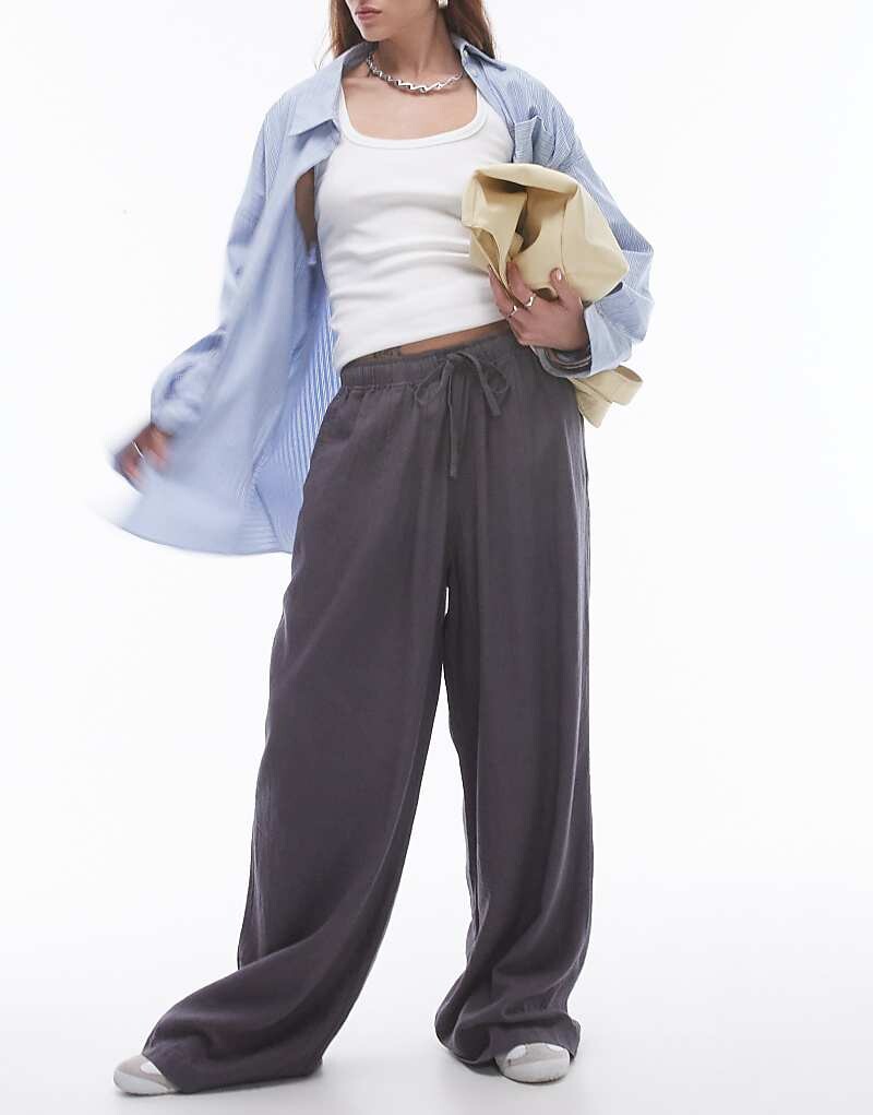 Topshop – Брюки-баллоны из льняной ткани графитового цвета
Topshop – Брюки-баллоны из льняной ткани графитового цвета