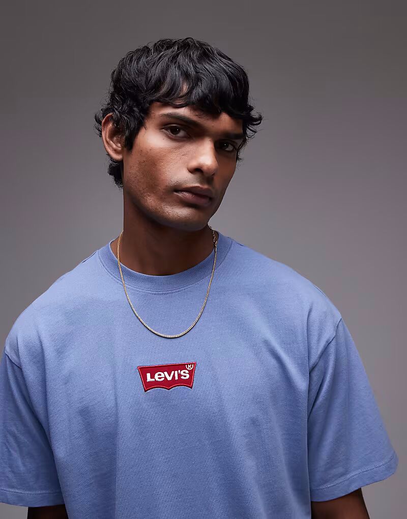 Levi's - Футболка свободного кроя светло-голубого цвета с винтажным кроем и логотипом летучей мыши по центру
Levi's - Футболка свободного кроя светло-голубого цвета с винтажным кроем и логотипом летучей мыши по центру
