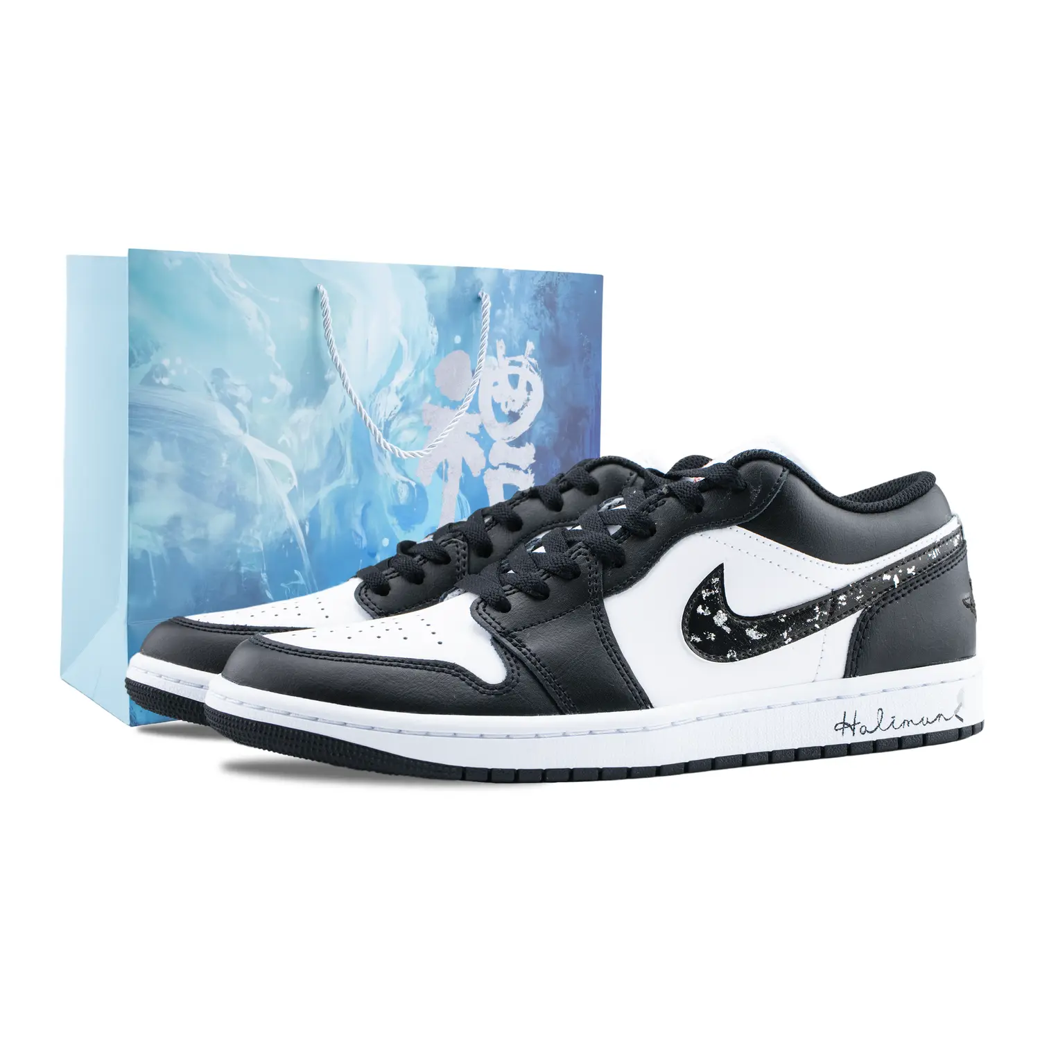 Jordan Эйр 1 Сильвер Пайрит устойчивые к истиранию низкие винтажные баскетбольные кроссовки унисекс черно-белые, цвет Black White
Jordan Эйр 1 Сильвер Пайрит устойчивые к истиранию низкие винтажные баскетбольные кроссовки унисекс черно-белые, цвет Black White