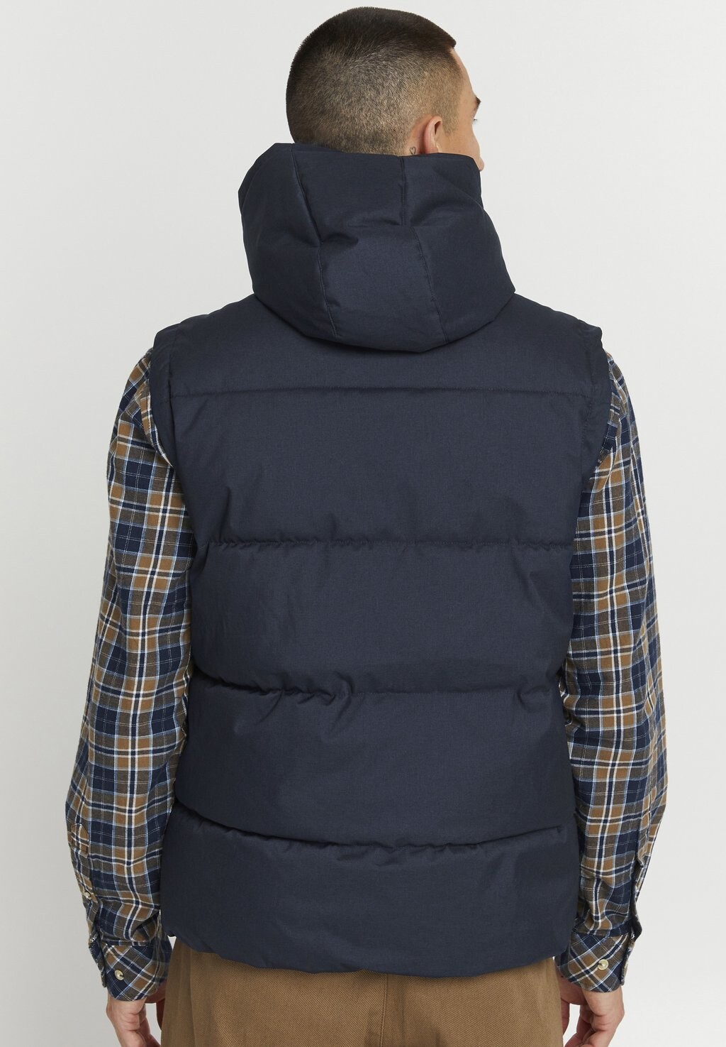 Жилет Collin Solid, синий
Жилет Collin Solid, синий