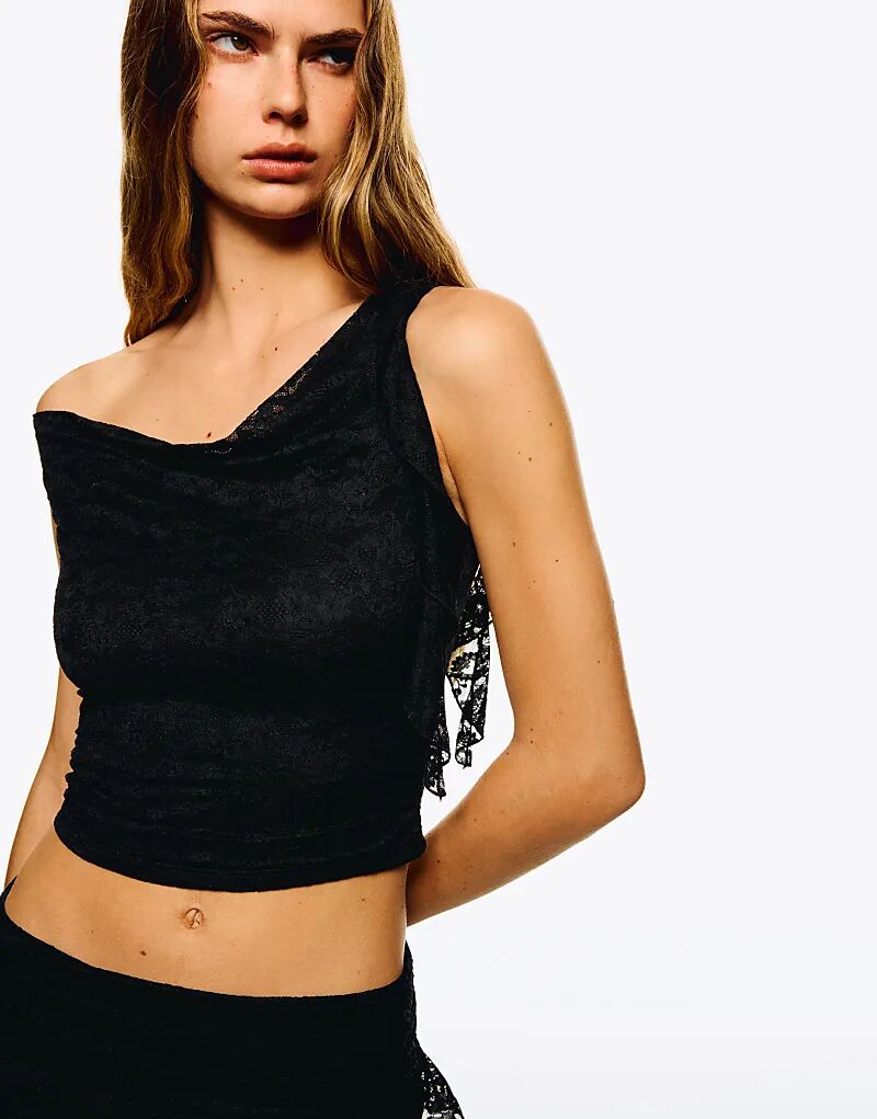 Кружевной топ Bershka с оборками черного цвета
Кружевной топ Bershka с оборками черного цвета
