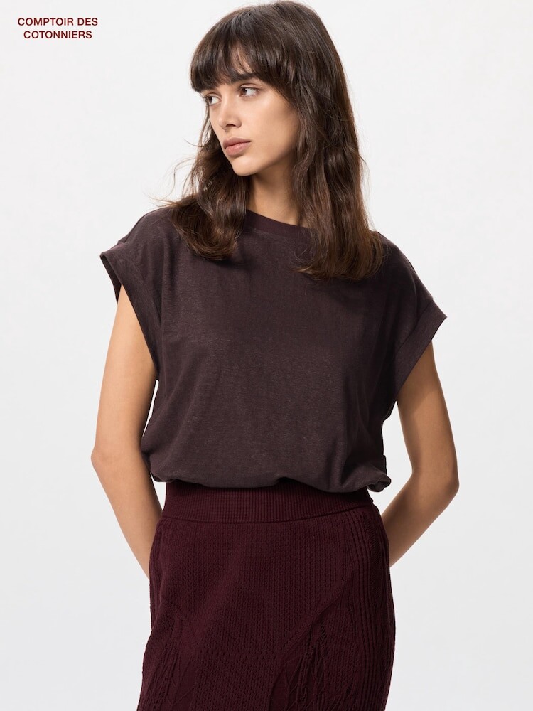 Льняная футболка свободного кроя с французскими рукавами Uniqlo, фиолетовый
Льняная футболка свободного кроя с французскими рукавами Uniqlo, фиолетовый