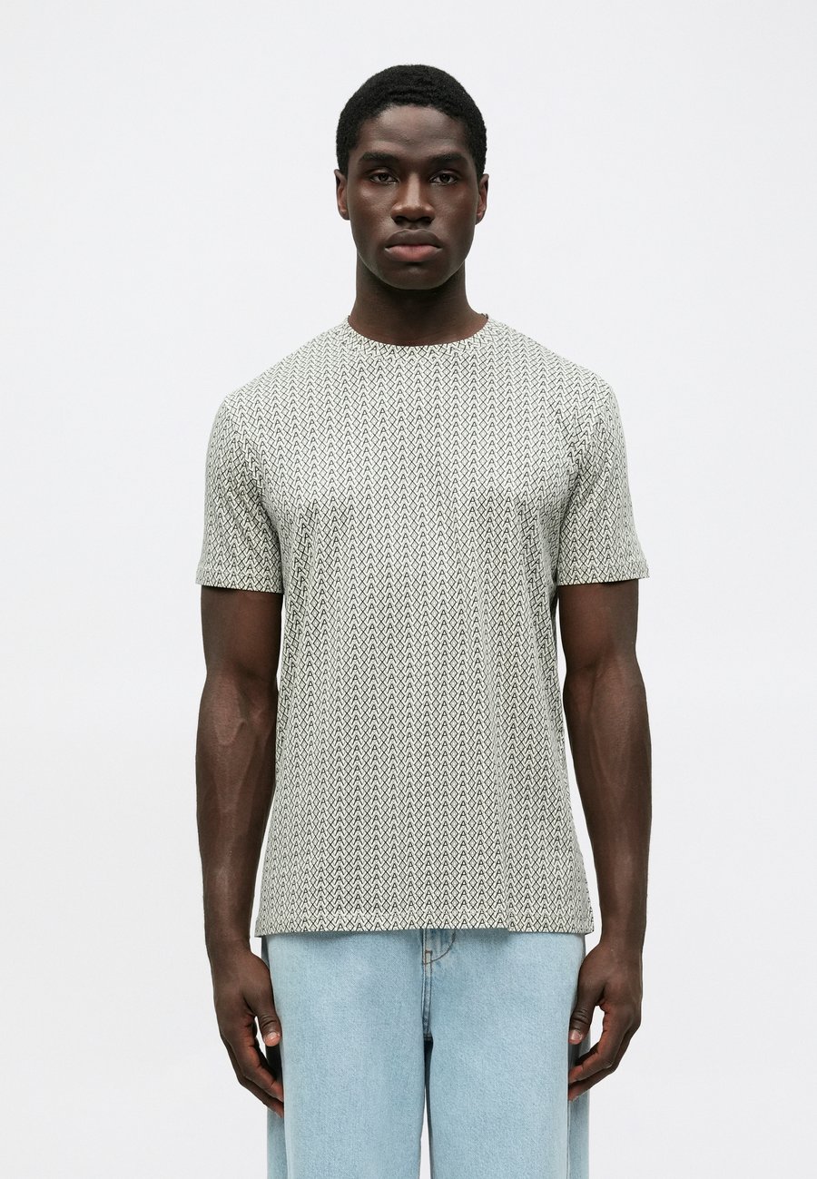 Футболка Armani Exchange Print T-shirt, Cream/Beige
Футболка Armani Exchange Print T-shirt, Cream/Beige