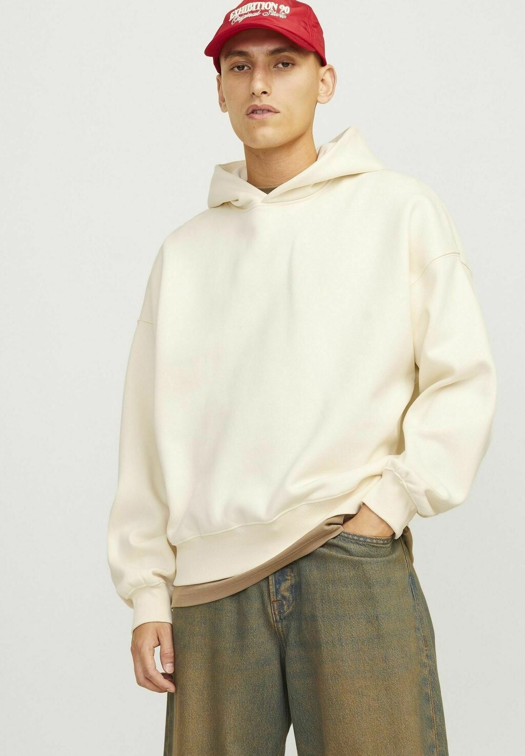 Толстовка с капюшоном EINFARBIG Jack & Jones, кремовый
Толстовка с капюшоном EINFARBIG Jack & Jones, кремовый